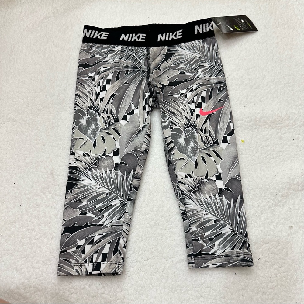 Girls Nike Leggings